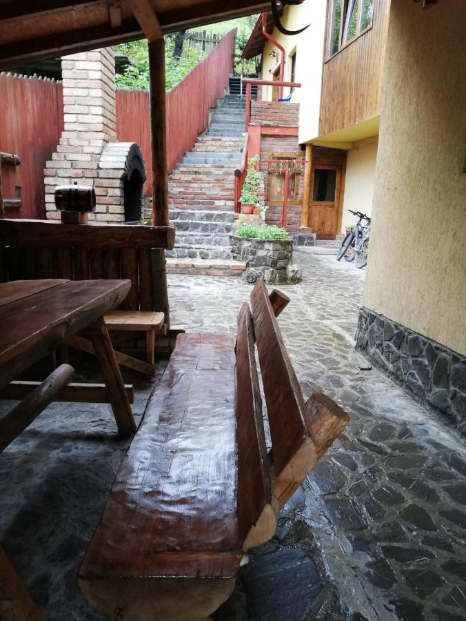La Gabi Hotel Azuga Ngoại thất bức ảnh